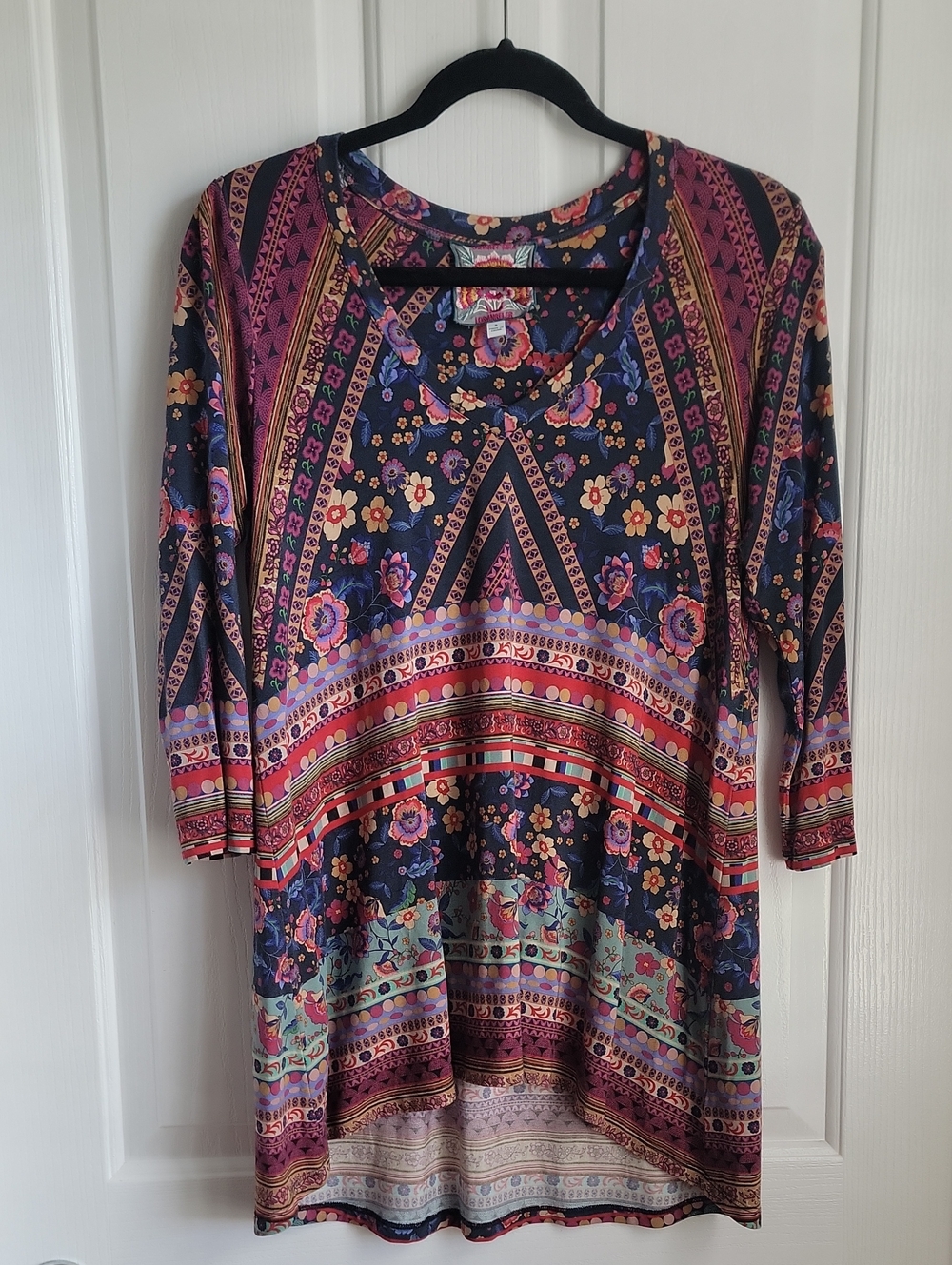 Johnny Was Floral Ethnic Print Scoop Neck Women's Top - Navy/Pink Small S Tunic